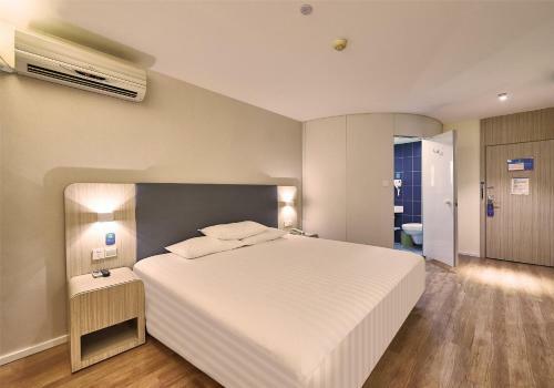 Hotel Hanting Express Jinan Huaxin Road