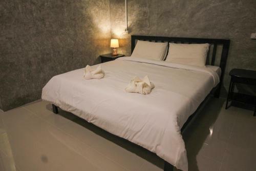 Koh Jum Hostel