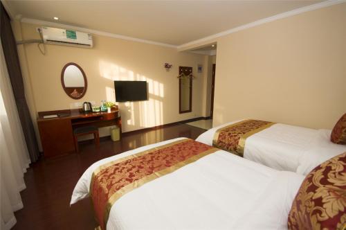 Greentree Inn Shandong Jining Railway Station Express Hotel