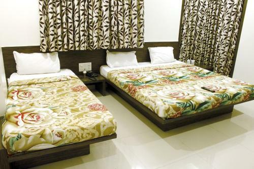 Hotel Shradha Saburi Palace