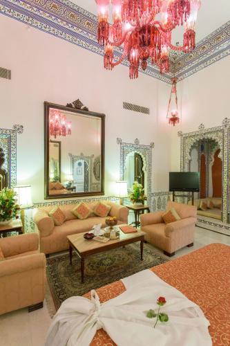 Hotel Shiv Niwas Palace - Grand Heritage