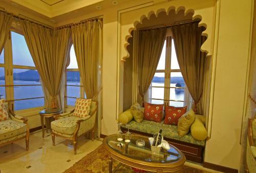 Hotel Fateh Prakash Palace - Grand Heritage