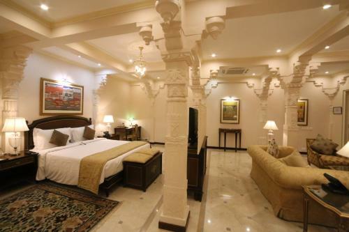 Hotel Fateh Prakash Palace - Grand Heritage