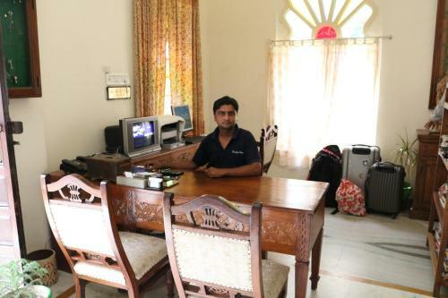 Bed & Breakfast Hotel Pratap Bhawan