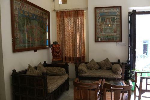 Bed & Breakfast Hotel Pratap Bhawan