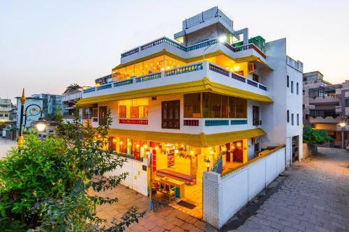 Stops Hostel Varanasi