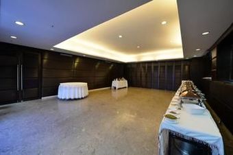 Hotel Oyo Premium Ramavarappadu Circle