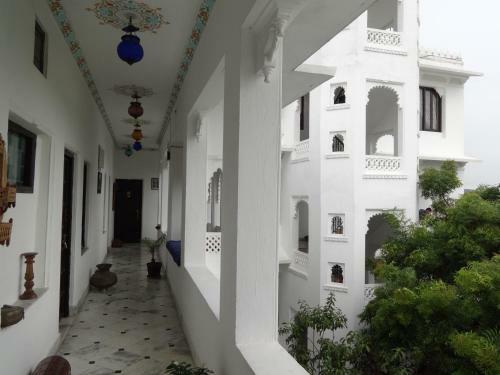 Karohi Haveli - A Heritage Hotel