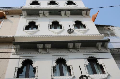 Hostal Mewar Avenue Guest House