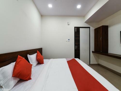 Hotel Blue Moon