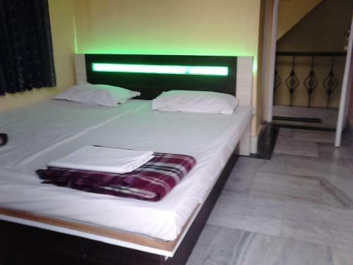 Hostal Leela Guest House
