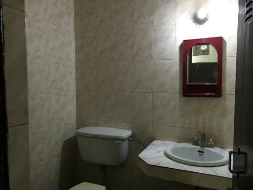 Hostal Shanti Guest House Manikarnika Ghat