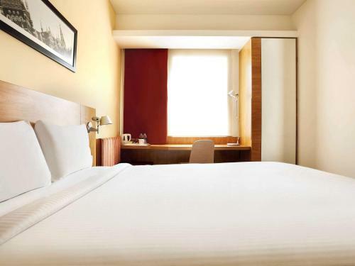 Hotel Ibis Navi Mumbai