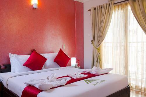 Atlas Airport Aparthotel