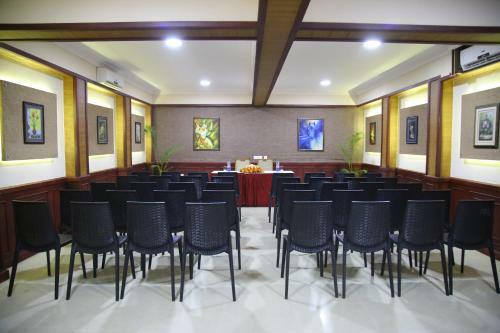 Atlas Airport Aparthotel