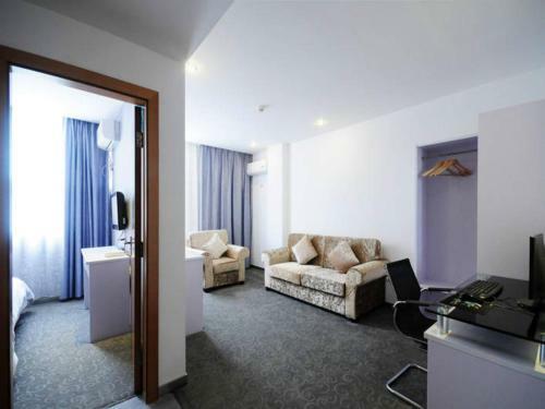 Nanning Xingbo Express Hotel Guangxi University Branch