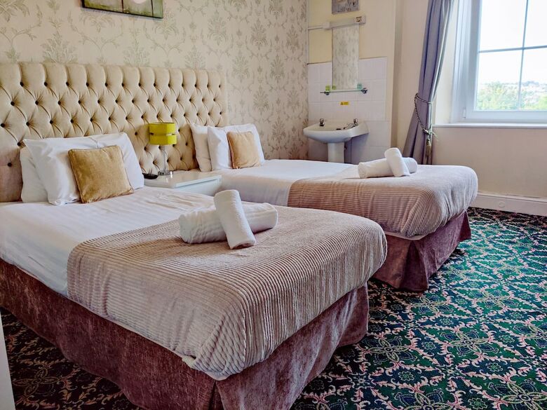 Wentworth House Hotel