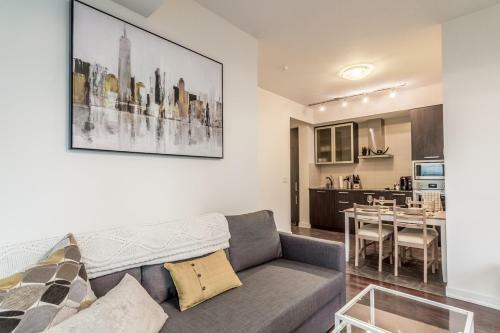 Apartamento Aoc Suites - Two Bedroom Condo - City/cn Tower View
