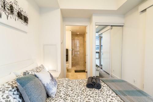 Apartamento Aoc Suites - Two Bedroom Condo - City/cn Tower View