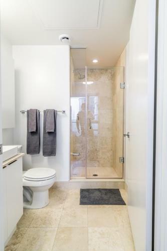 Apartamento Aoc Suites - Two Bedroom Condo - City/cn Tower View