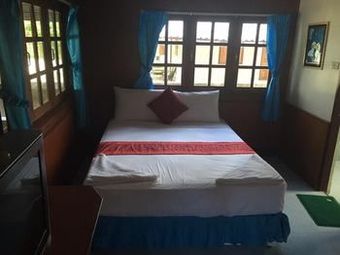 Hotel Chaloklum Bay Resort