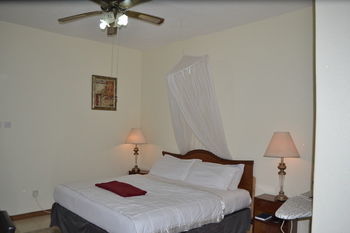 Executive Airport Hotel