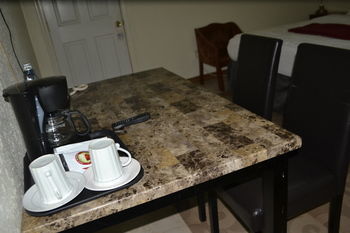 Executive Airport Hotel