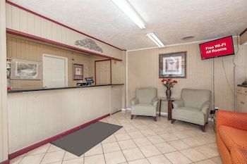 Motel Red Roof Inn Starkville