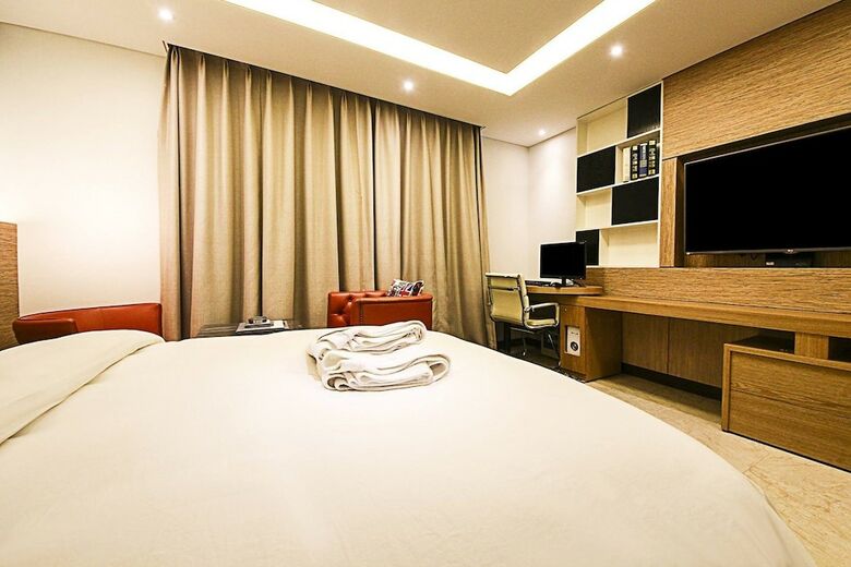 Guwol Hotel