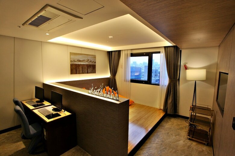 Guwol Hotel