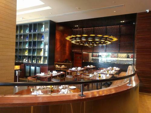 Hotel Lemon Tree Premier City Centre, Gurgaon