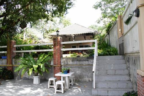 Hostal Rommai Rimnaam Resort