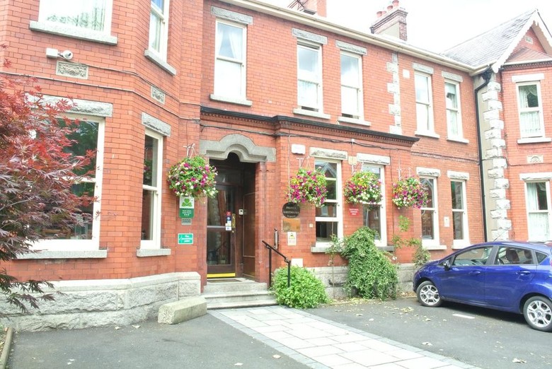 Hotel Egans House
