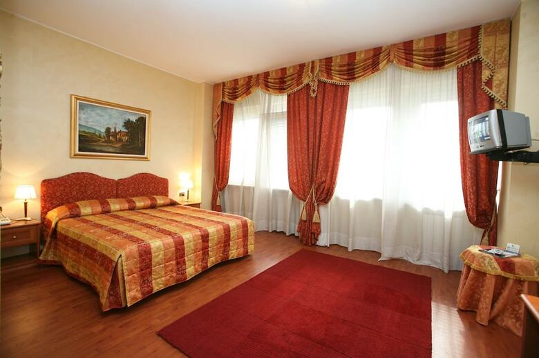 Cristallo Hotel