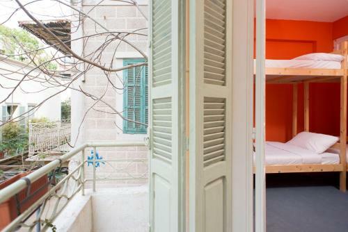 The Grand Meshmosh Hotel
