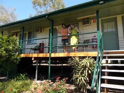 Oakridge Motel Tourist Park