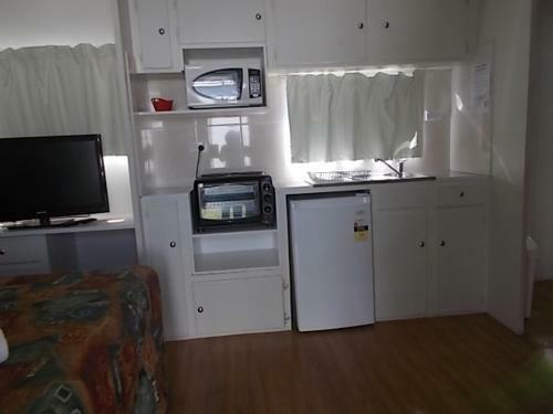 Oakridge Motel Tourist Park