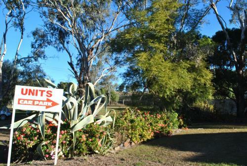 Oakridge Motel Tourist Park