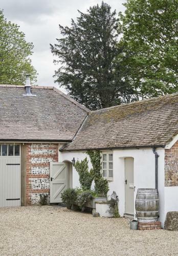 The Cottages At Launceston Farm