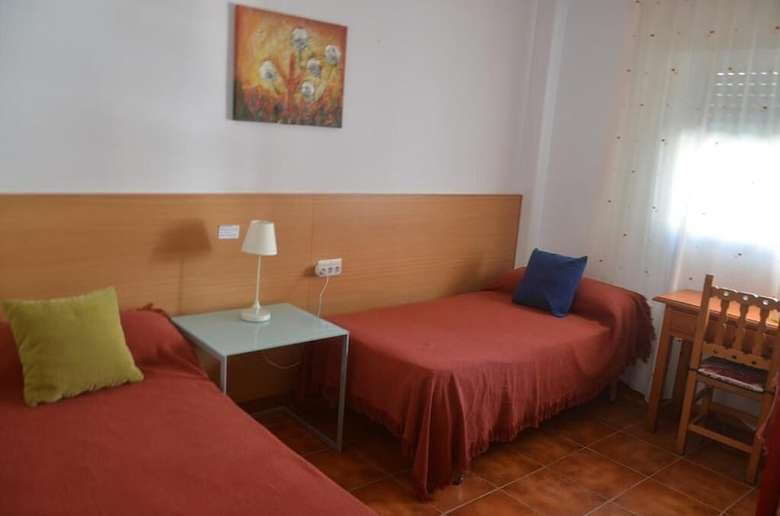 Hostal Torre De La Victoria Guest House