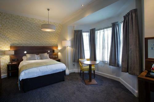Hotel The Cross Keys