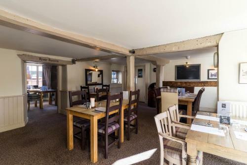 Posada Greyhound Inn Wilton