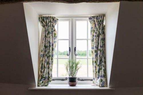 Bed & Breakfast The Holford Arms