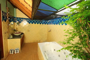 Hotel Ban Sabai Village Resort And Spa