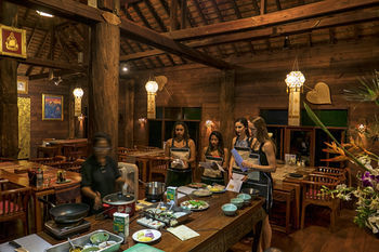 Hotel Ban Sabai Village Resort And Spa