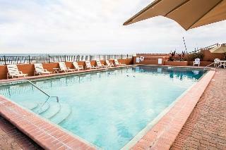 Hotel Quality Inn On The Beach