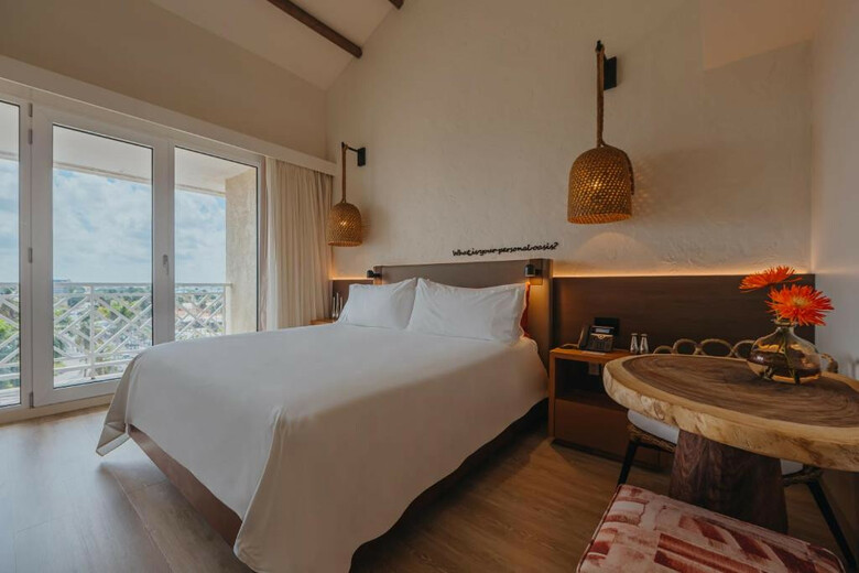 Hotel Renaissance Wind Creek Aruba Resort