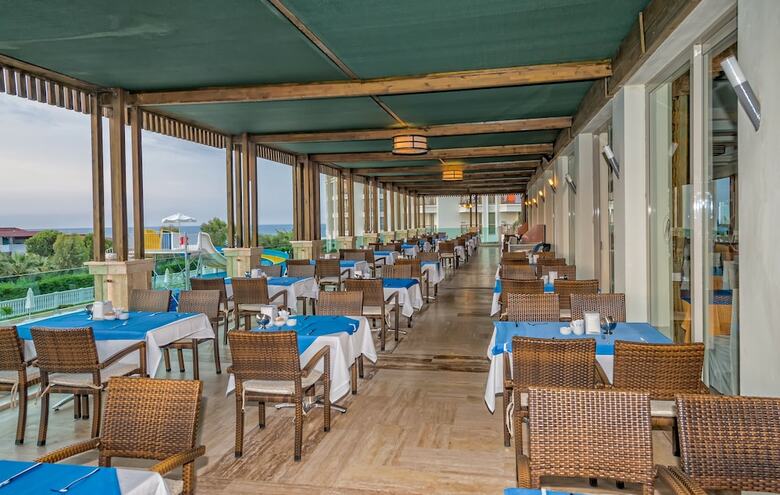 Hotel Royal Atlantis Resort And Spa