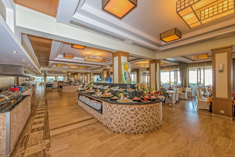 Hotel Royal Atlantis Resort And Spa