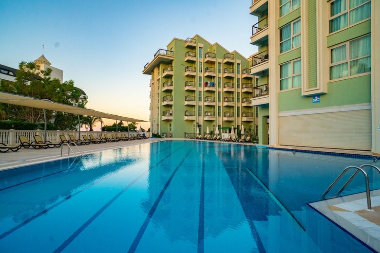 Hotel Royal Atlantis Resort And Spa